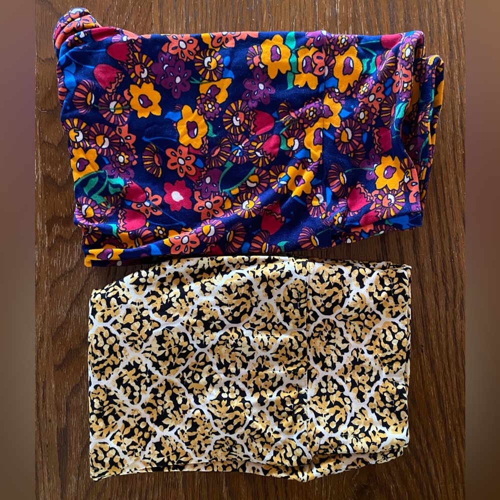 Set of 2 brand new soft one size OS LuLaRoe leggings
